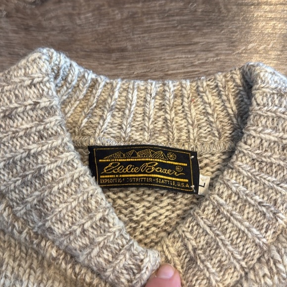 Vintage Eddie Bauer Women’s Wool Sweater Size L - Picture 2 of 6